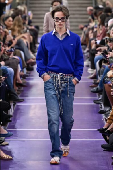 Miu Miu encontra beleza nas roupas que usamos todos os dias