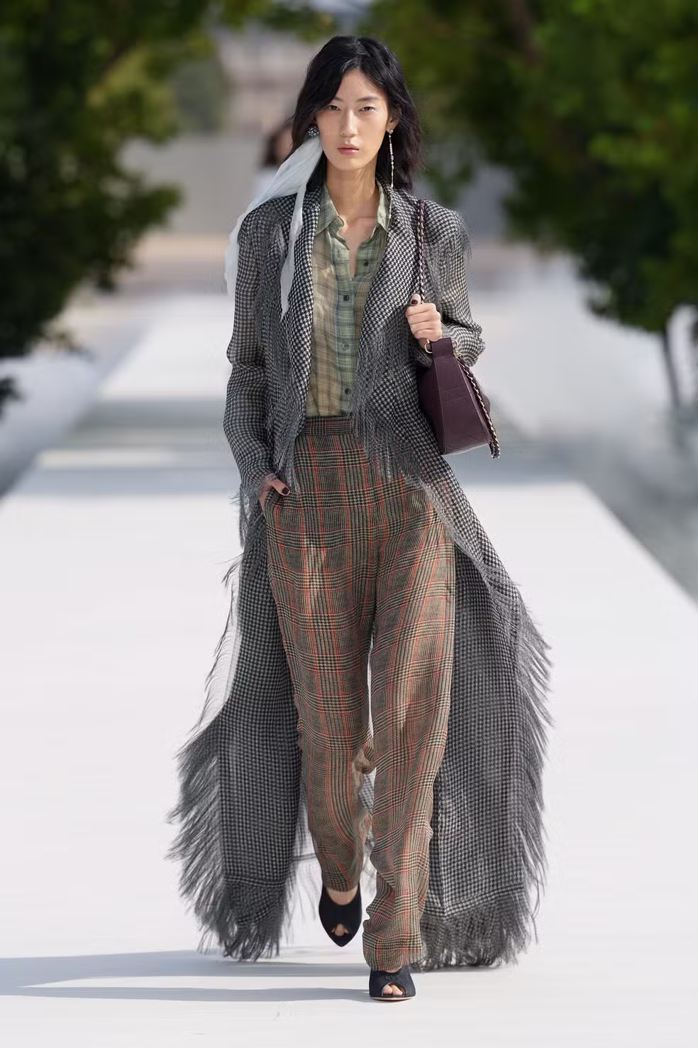 Jonathan Anderson está reescrevendo a mulher Dior