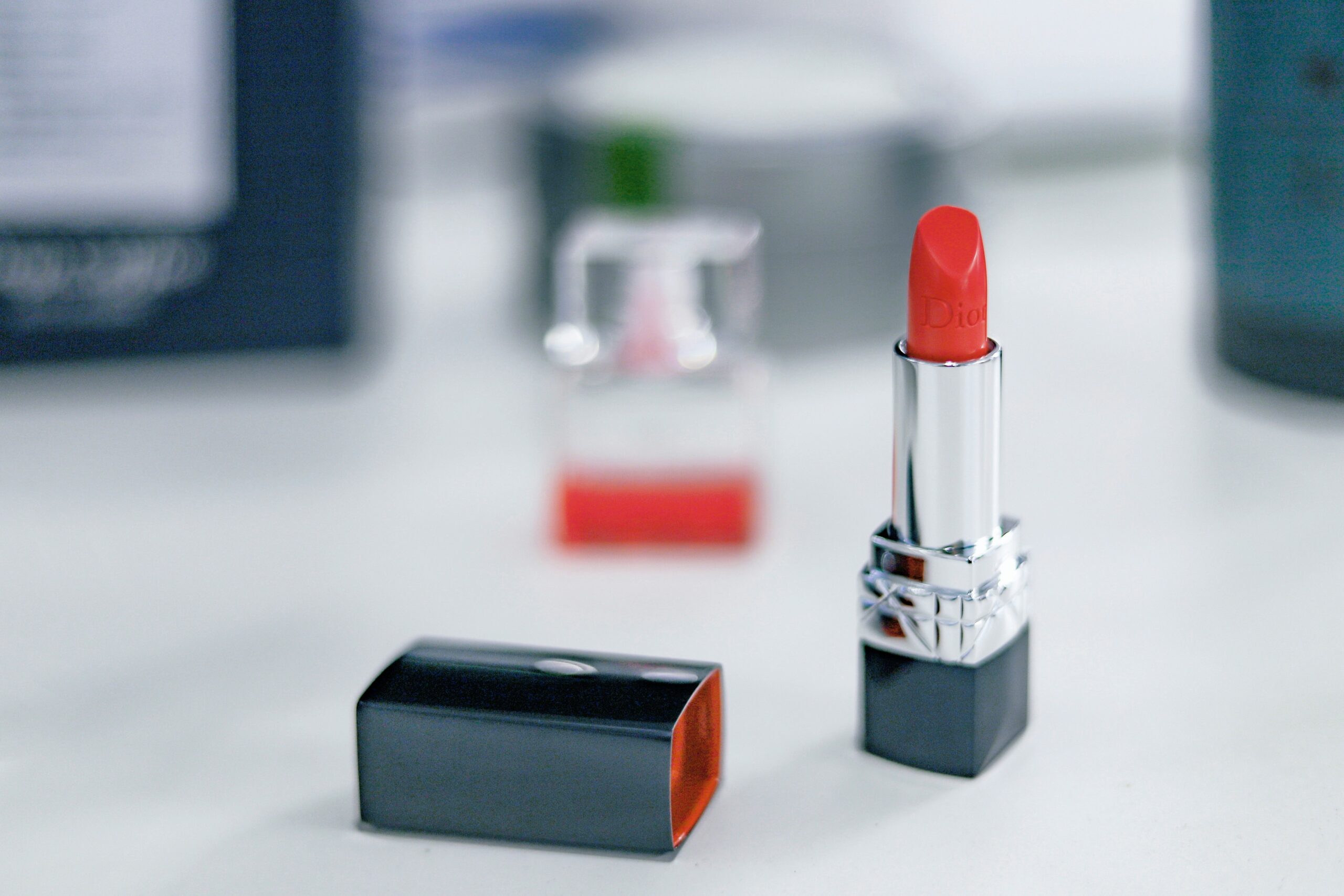 O batom resiste à crise? O que a teoria do Lipstick Index não consegue explicar
